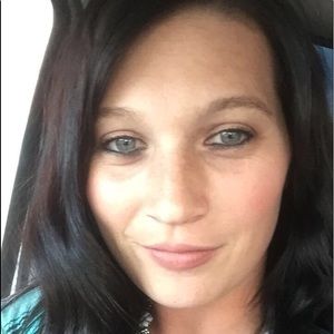 Meet your Posher, Shealee